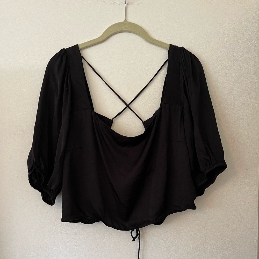 🔮3/$24 SALE🔮 H&M Backless Crop Top Blouse Size Large